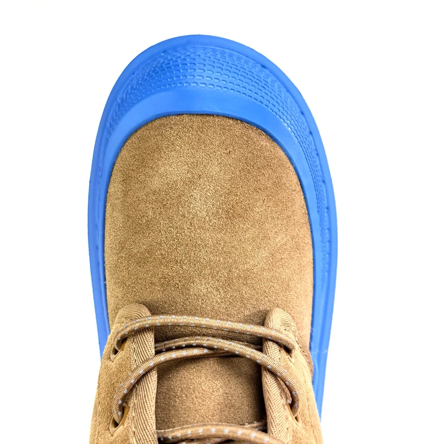 Local 💰600 [Wang Yibo's same style 3991UGG waterproof Tasman high top] The upper is made of high-mercerized cow suede, with fine texture and good gloss, non-currency cow suede! The outsole is made of a combination of injection molding and IP foam (referred to as the original sole). It requires multiple processes and high costs. It is lightweight and feels better on your feet. It is a one-piece, ready-made outsole that is not a currency! Sheep fur lining, warm and skin-friendly size: 35 36 37 38 39 40 41 42 43 44 45